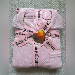 Juicy Couture Pajama Set